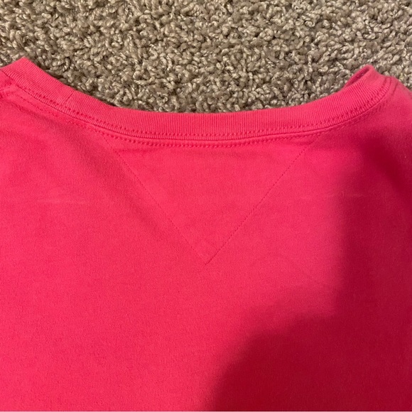 TOMMY HILFIGER - Short Sleeve Embroidered Fuzzy Logo T-Shirt - Size L - Picture 11 of 13